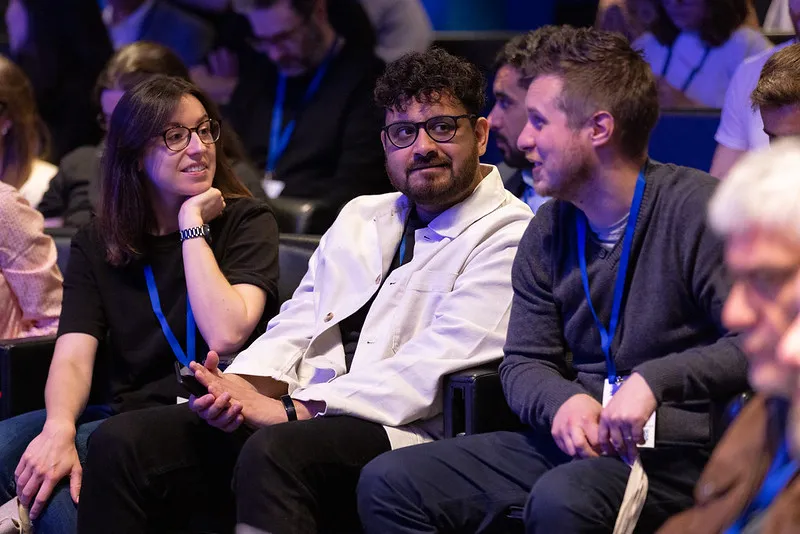 People networking at the Spatial Data Science Conference.